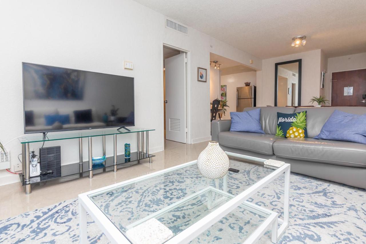 1Br / 1Ba Apartment With Ocean View + Beach Access And Pool Hollywood Exterior foto